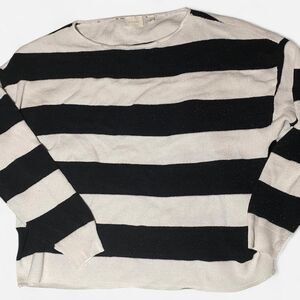 Unbranded Women's Black and White Jumper